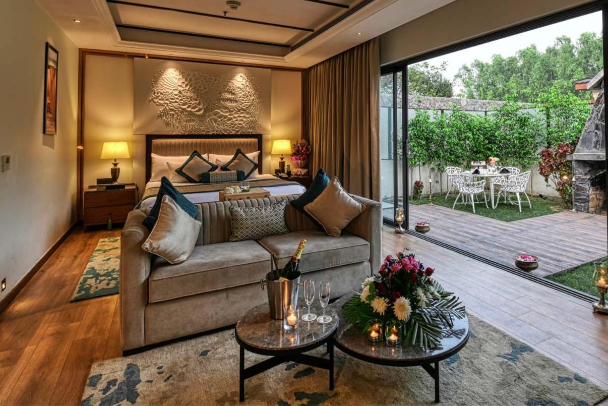The Cabbana Resort & Spa Phagwāra Екстериор снимка